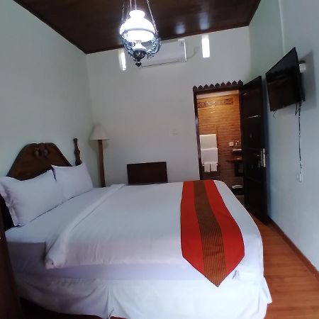 Dem Ayem Heritage Guest House Yogyakarta Exterior foto