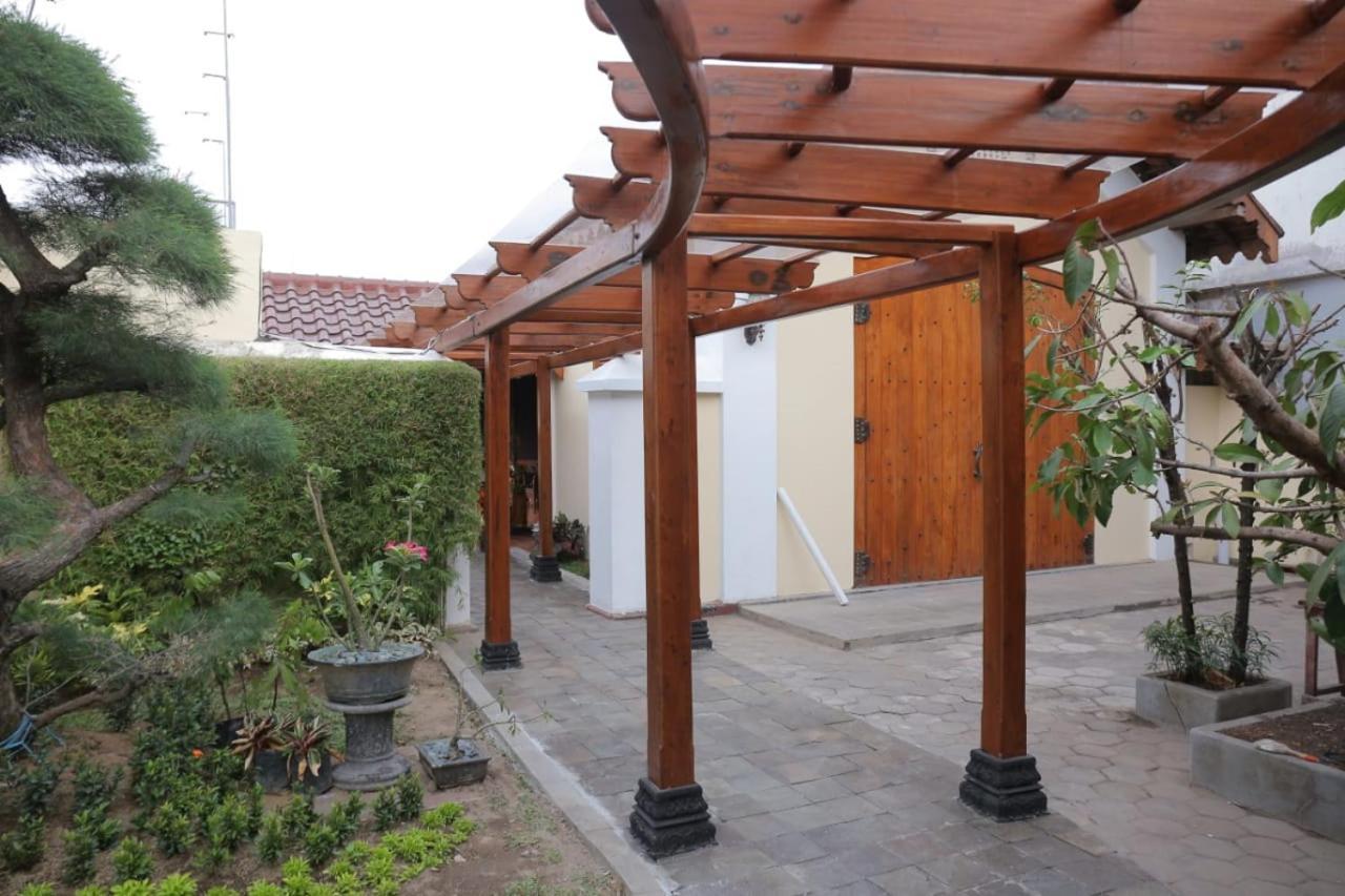 Dem Ayem Heritage Guest House Yogyakarta Exterior foto