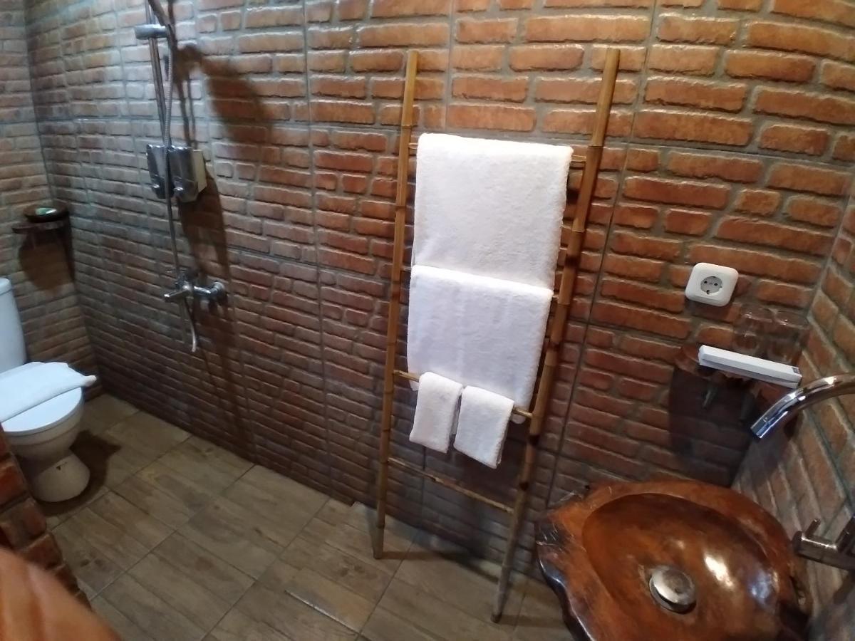 Dem Ayem Heritage Guest House Yogyakarta Exterior foto